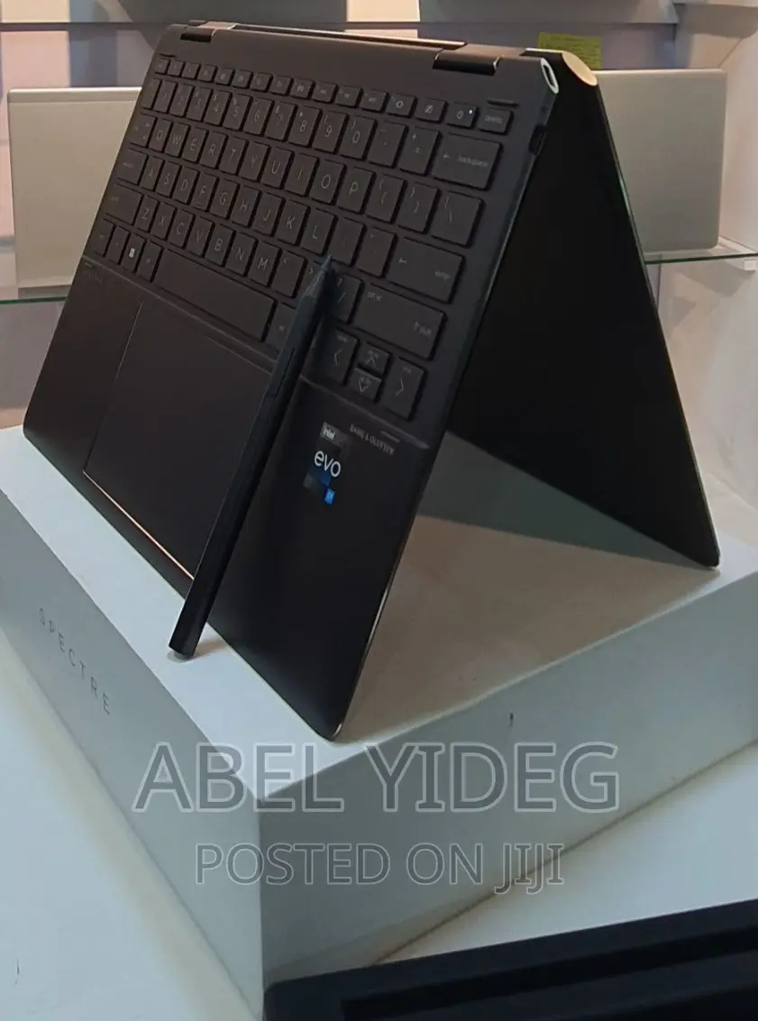 New Laptop HP Spectre X360 32GB Intel Core I7 SSD 1T