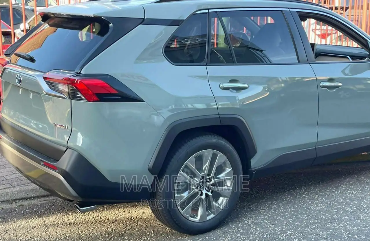 New Toyota RAV4 2023 Gray