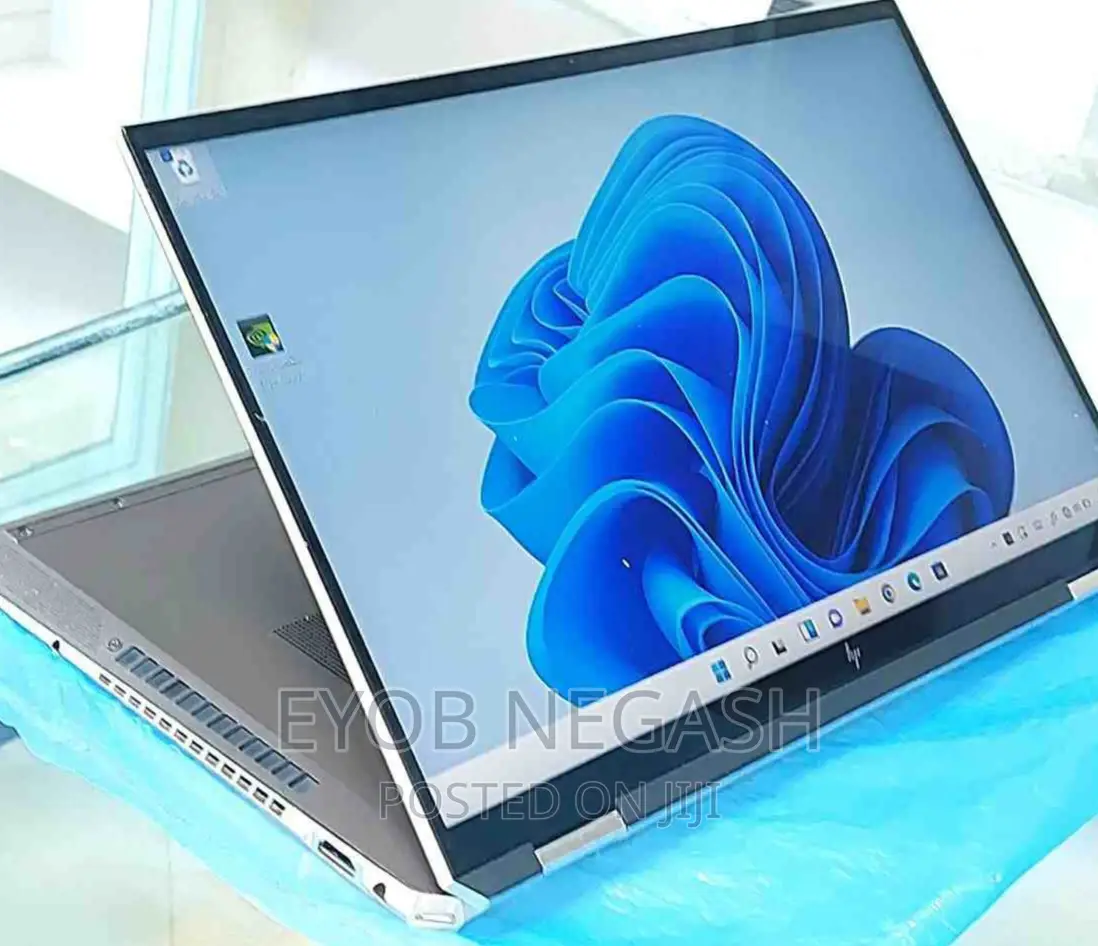 New Laptop HP Spectre X360 15 16GB Intel Core I7 SSD 512GB