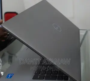 New Laptop Dell 16GB Intel Core I5 SSD 512GB