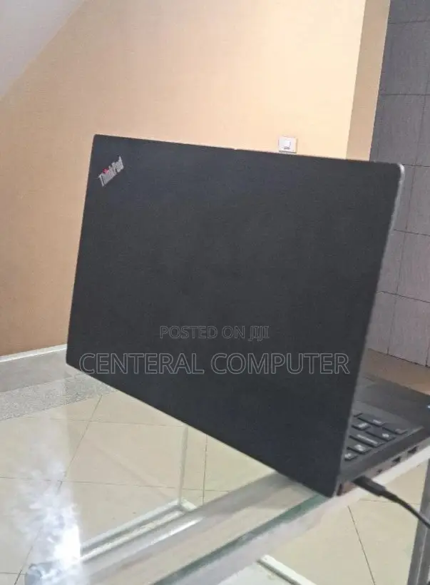 New Laptop Lenovo ThinkPad Yoga 8GB Intel Core I3 SSD 256GB