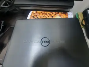 Photo - New Laptop Dell Latitude 5310 4GB Intel Core I5 HDD 500GB