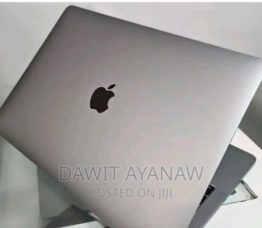 New Laptop Apple MacBook 16GB Intel Core I7 SSD 512GB