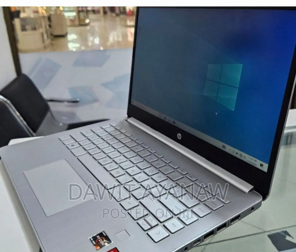 New Laptop HP Stream Notebook 8GB AMD Ryzen 5 SSD 512GB