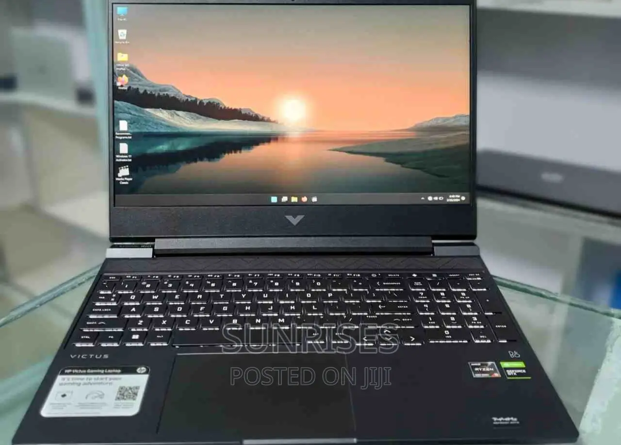 New Laptop HP Victus 16 16GB AMD Ryzen 5 SSD 512GB