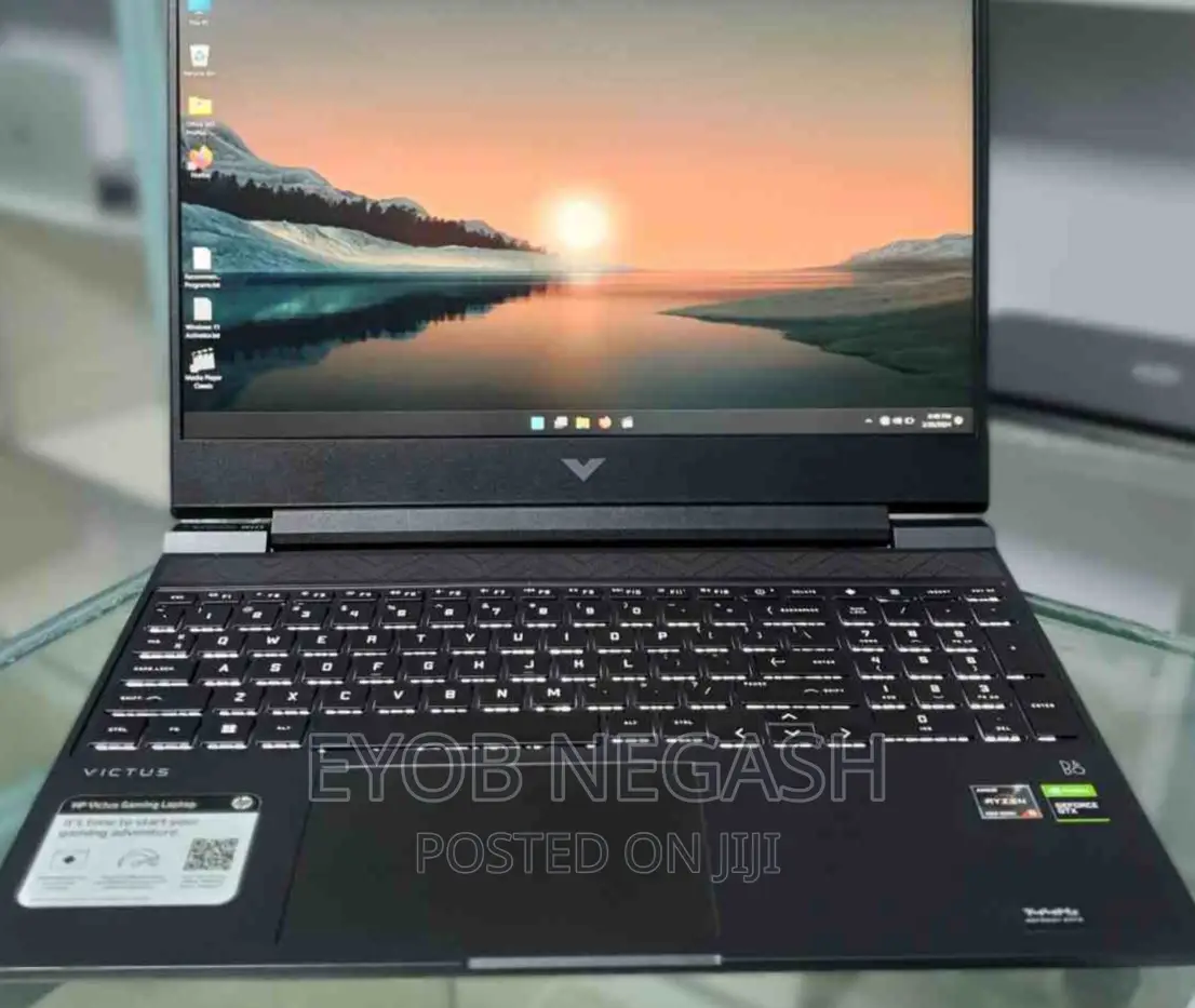 New Laptop HP Victus 16 8GB AMD Ryzen 5 SSD 512GB