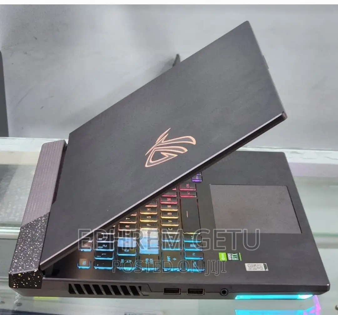 New Laptop Asus ROG Strix G15 16GB AMD Ryzen 7 SSD 1T