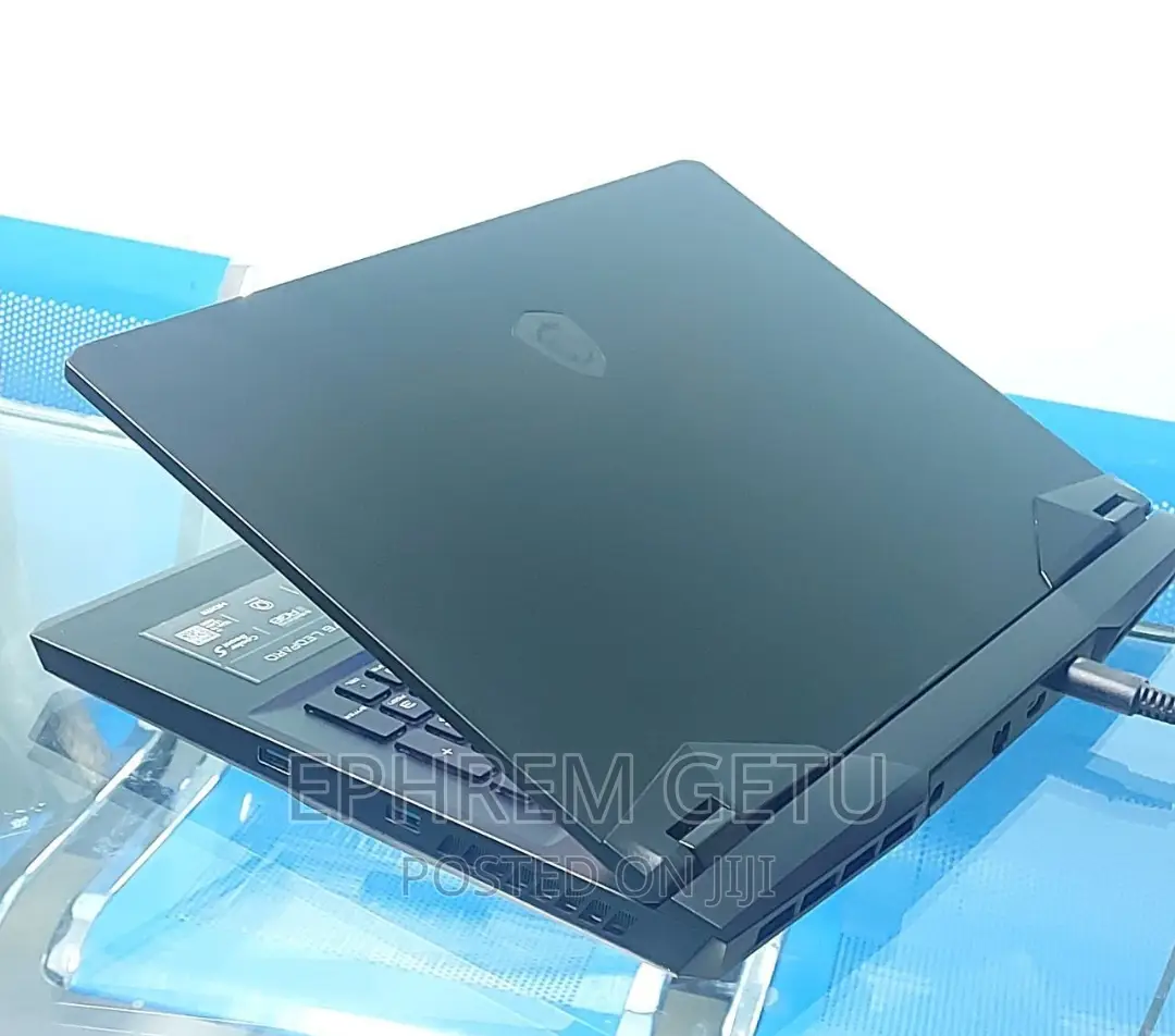 New Laptop MSI GP75 Leopard 16GB Intel Core I7 SSD 1T