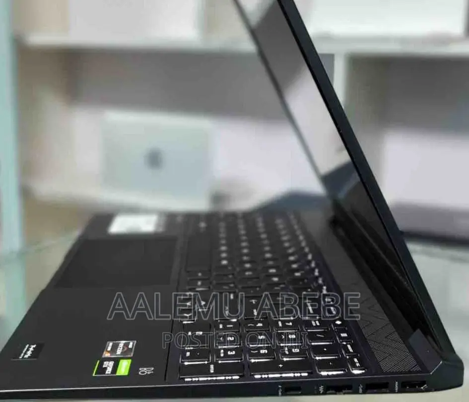 New Laptop HP Victus 16 16GB AMD Ryzen 5 SSD 512GB