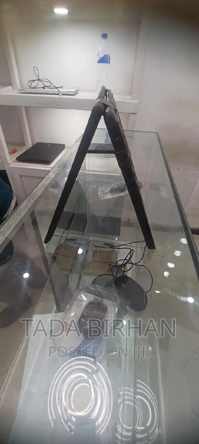 New Laptop Lenovo Yoga 11e 4GB Intel Xeon SSD 500GB