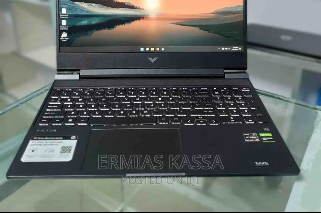 New Laptop HP Victus 15 8GB AMD Ryzen 5 SSD 512GB