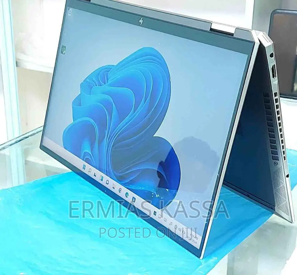 New Laptop HP Spectre 16GB Intel Core I7 SSD 512GB