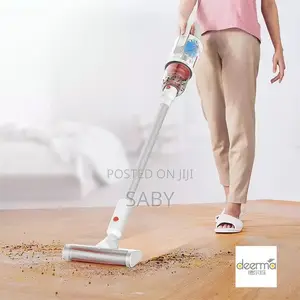 Photo - Handheld Wireless Vacuum Cleaner