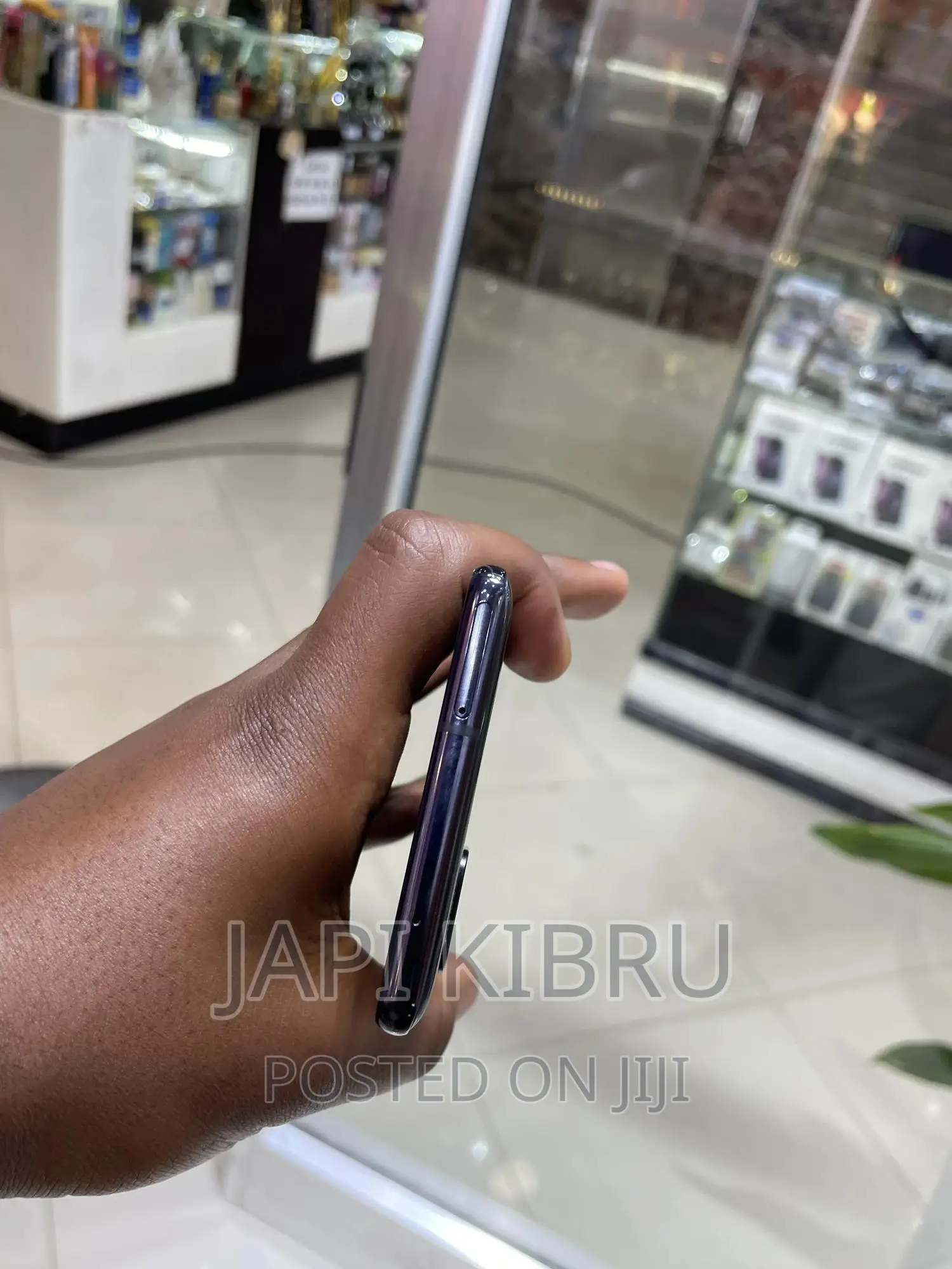 New Samsung Galaxy A71 5G UW 128 GB Black