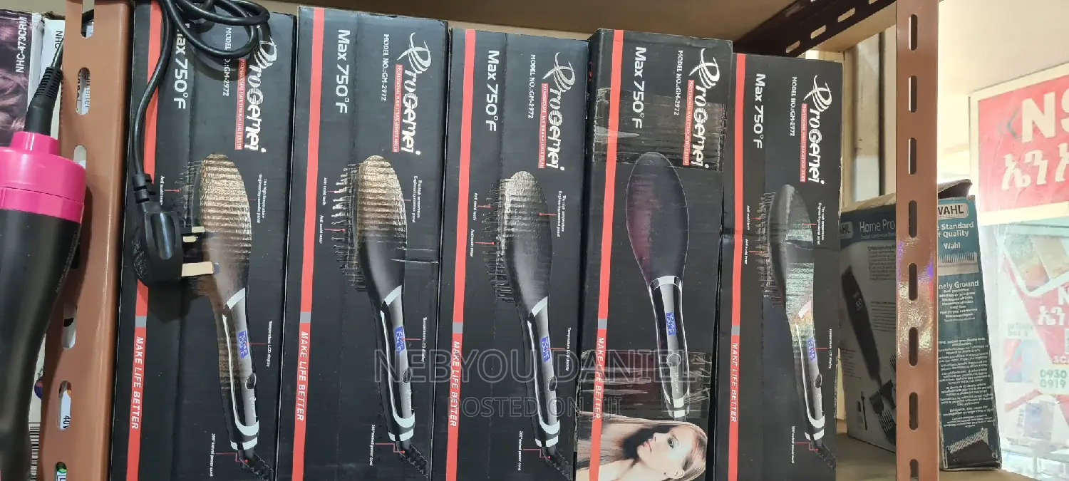 Progemei Hair Straightener Brush