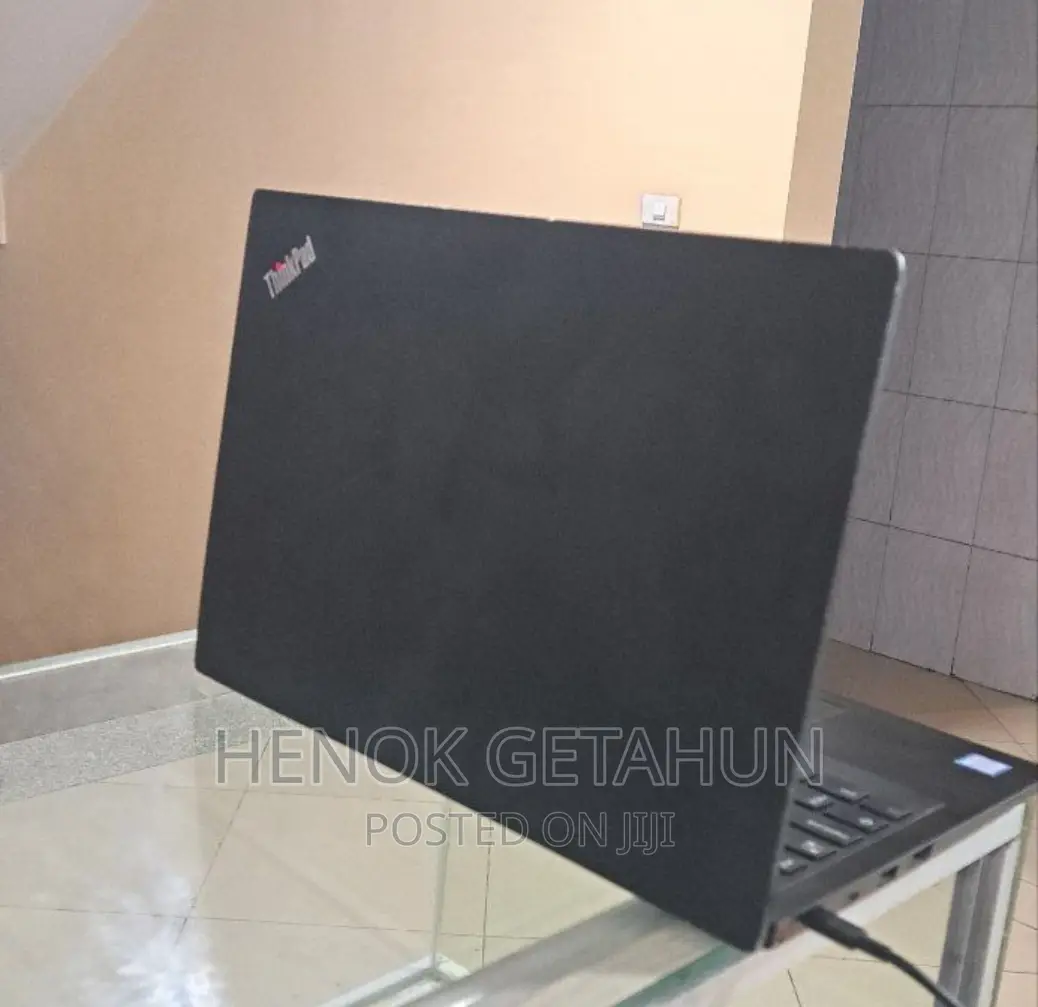 New Laptop Lenovo ThinkPad Yoga 8GB Intel Core I3 SSD 256GB