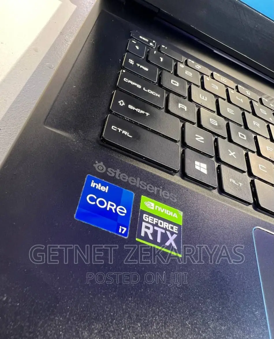 New Laptop MSI GP73 Leopard 8RE 16GB Intel Core i7 SSD 1T