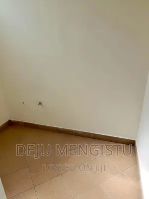 5bdrm House in ሳበ ሁለት(72), Bole for rent