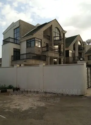 7bdrm Villa in Bole for sale