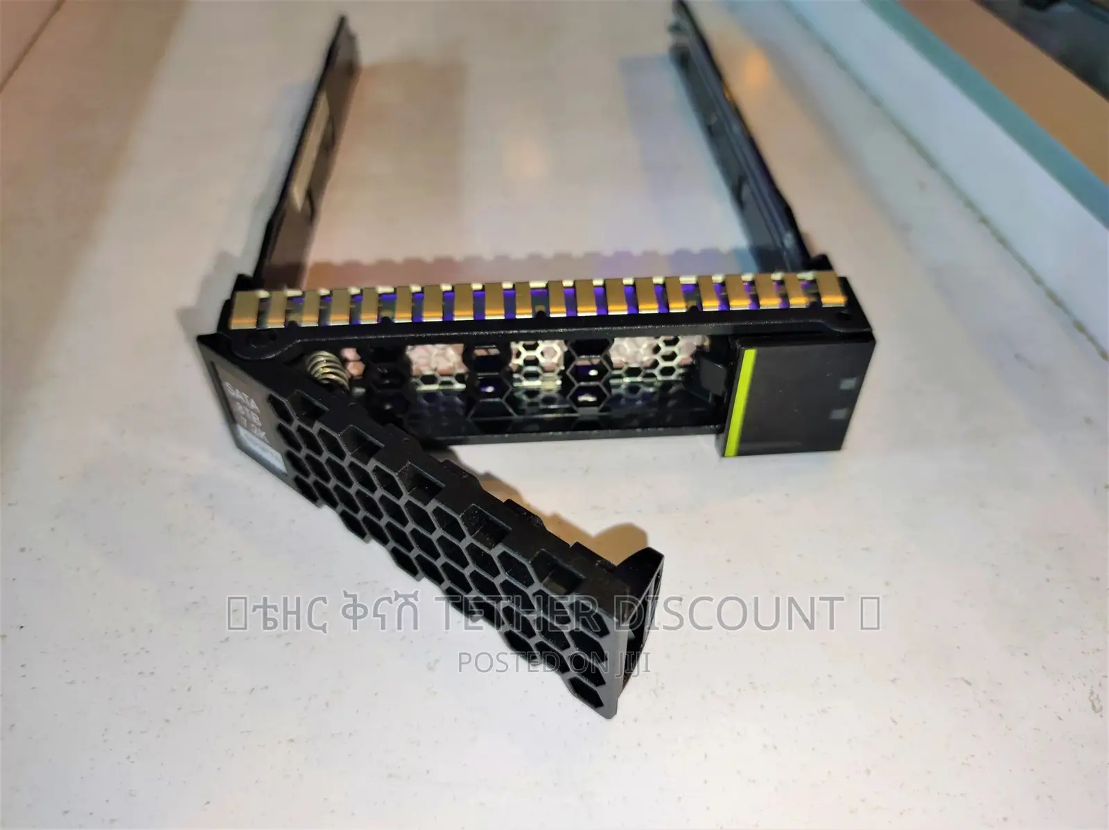 Sas/Sata Hard Drive New Packed/ ሞጁል አዲስ