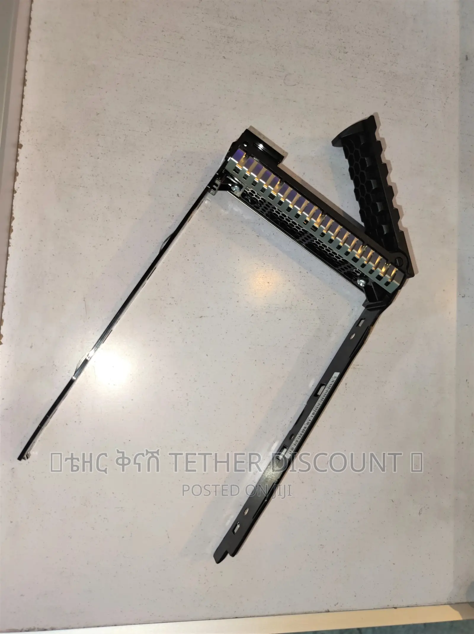 Sas/Sata Hard Drive New Packed/ ሞጁል አዲስ