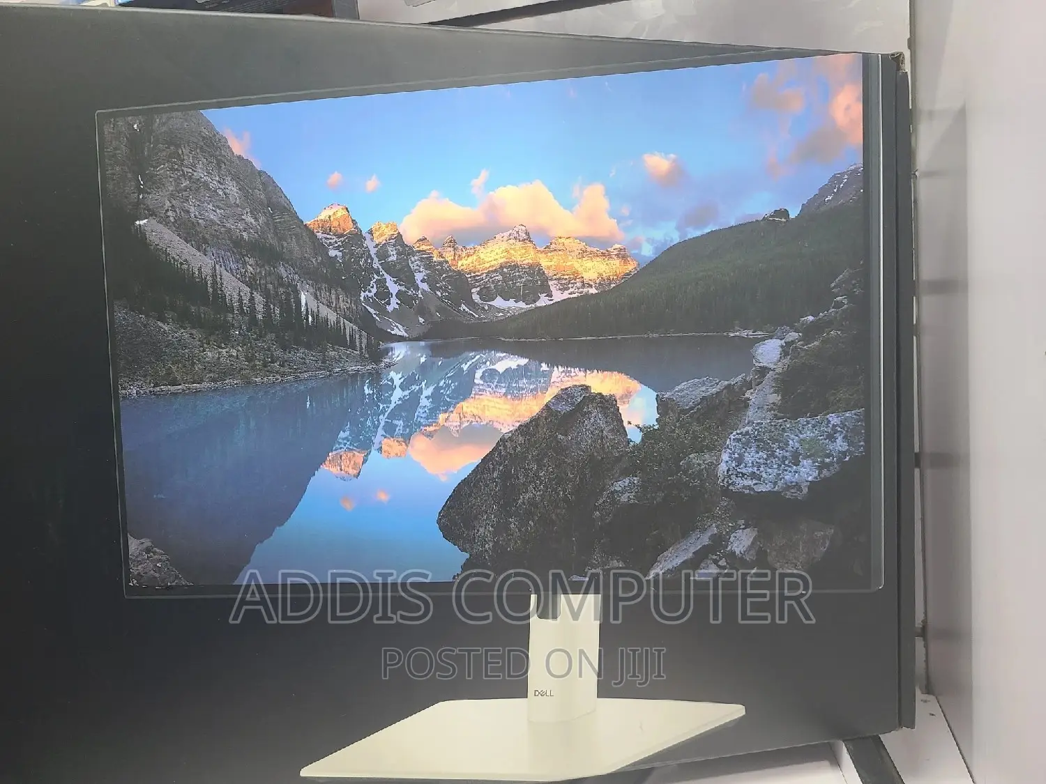 Brand New Dell 24 Inch Full HD Frameless Monitor