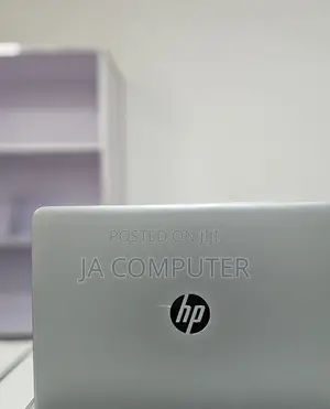 Photo - Laptop HP EliteBook 840 8GB Intel Core i7 SSD 128GB