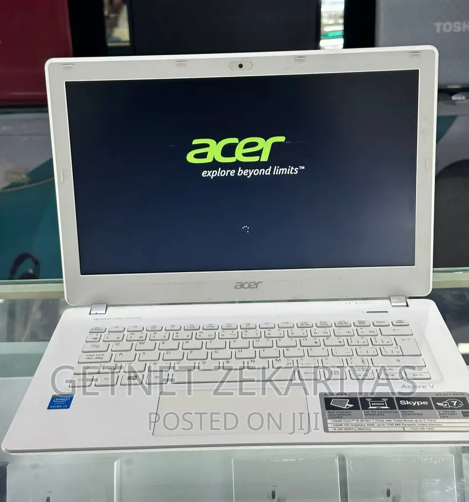 New Laptop Acer Aspire V3-472pg 8GB Intel Core I5 SSD 1T