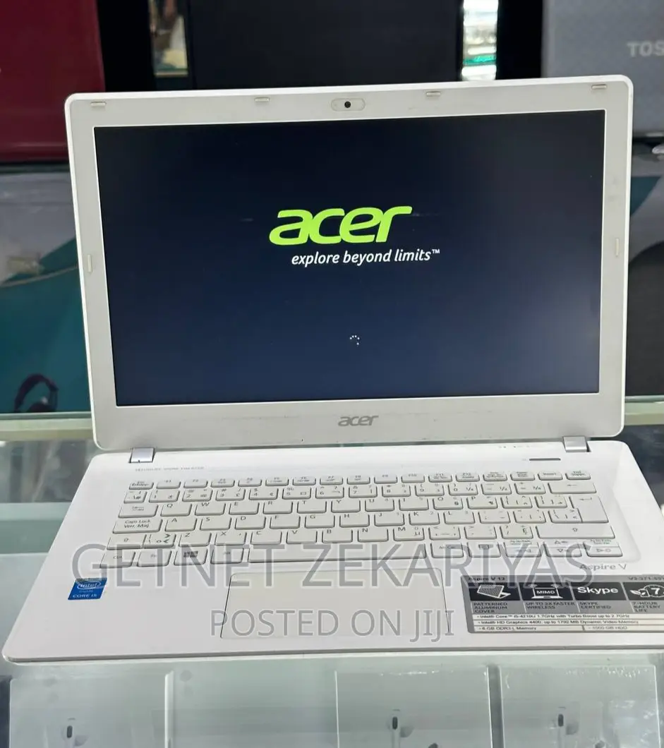 New Laptop Acer Aspire V3-472pg 8GB Intel Core I5 SSD 1T