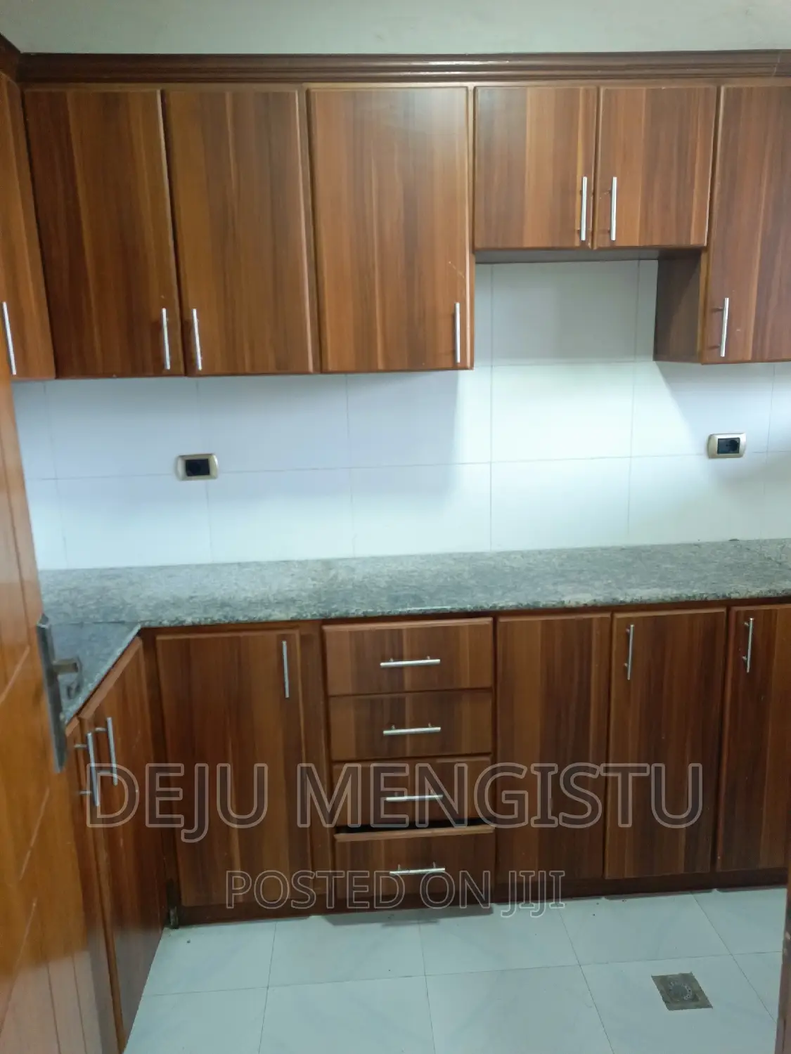 5bdrm House in ሳበ ሁለት(72), Bole for rent