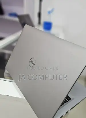 New Laptop Dell Latitude 5310 16GB Intel Core I7 SSD 256GB