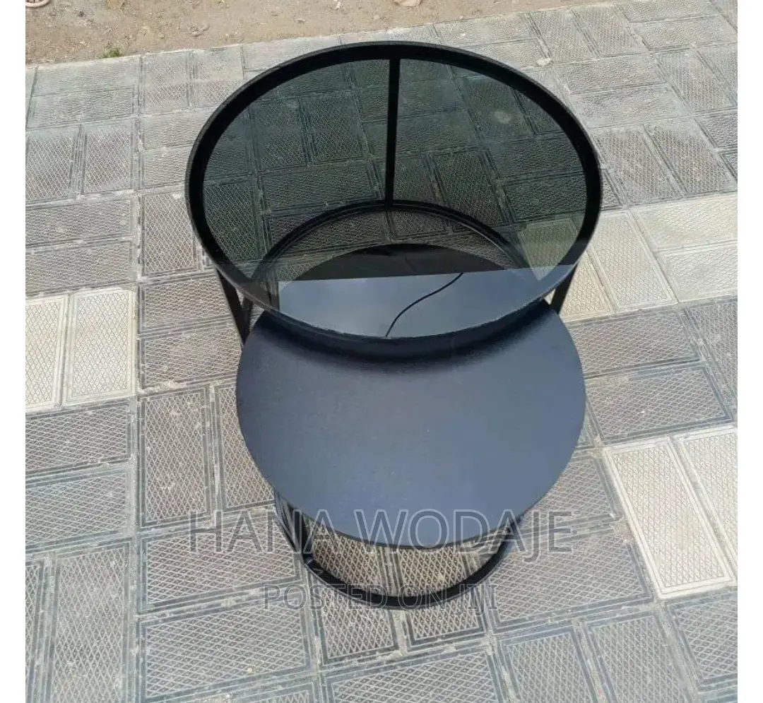 የመሀል ሴንተር ቴብል