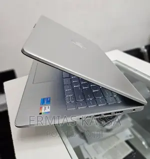 Photo - New Laptop HP EliteBook 840 G9 8GB Intel Core I5 SSD 512GB