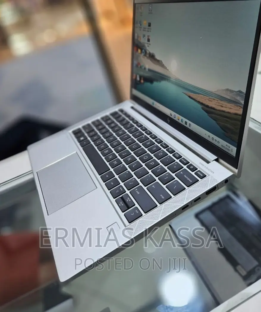 New Laptop HP EliteBook 830 G7 16GB Intel Core I7 SSD 512GB