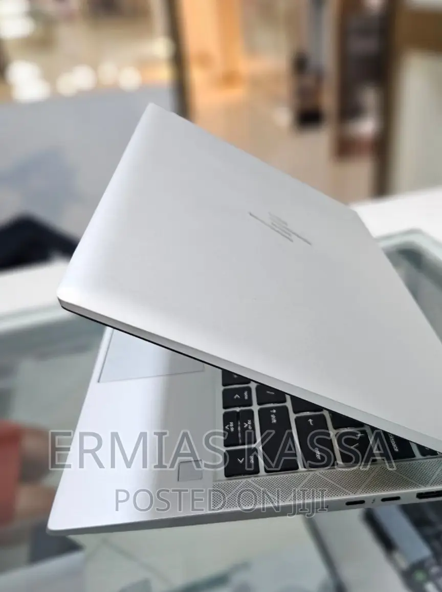 New Laptop HP EliteBook 830 G7 16GB Intel Core I7 SSD 512GB