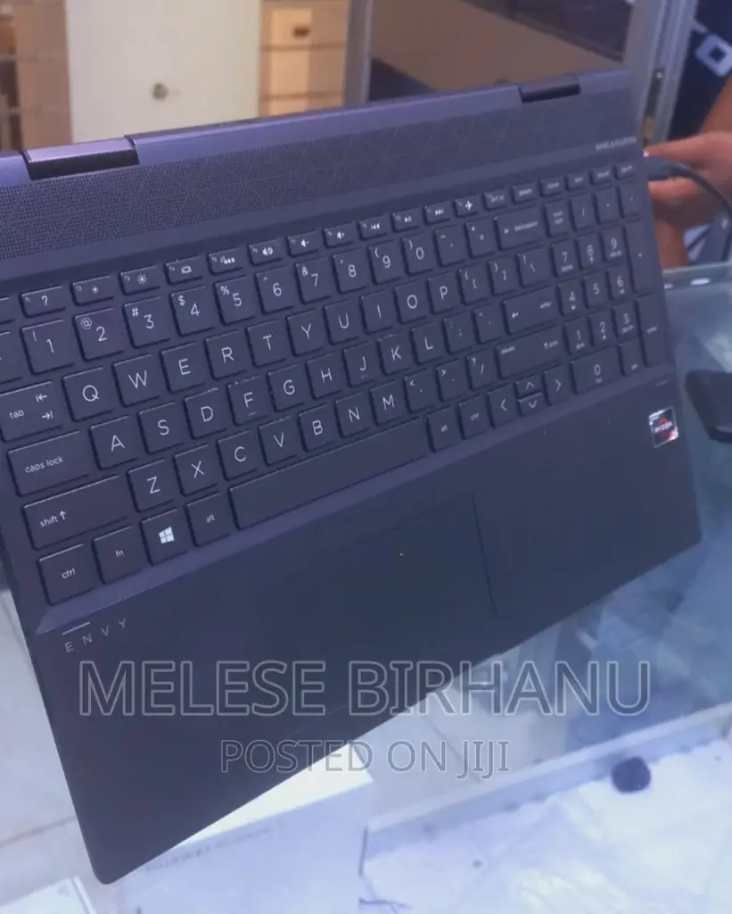 New Laptop HP Envy X360 15t 16GB AMD Ryzen 5 SSD 512GB