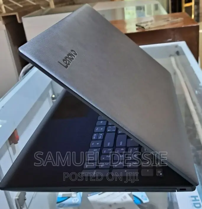 New Laptop Lenovo Ideapad 3 8GB Intel Core I5 HDD 1T