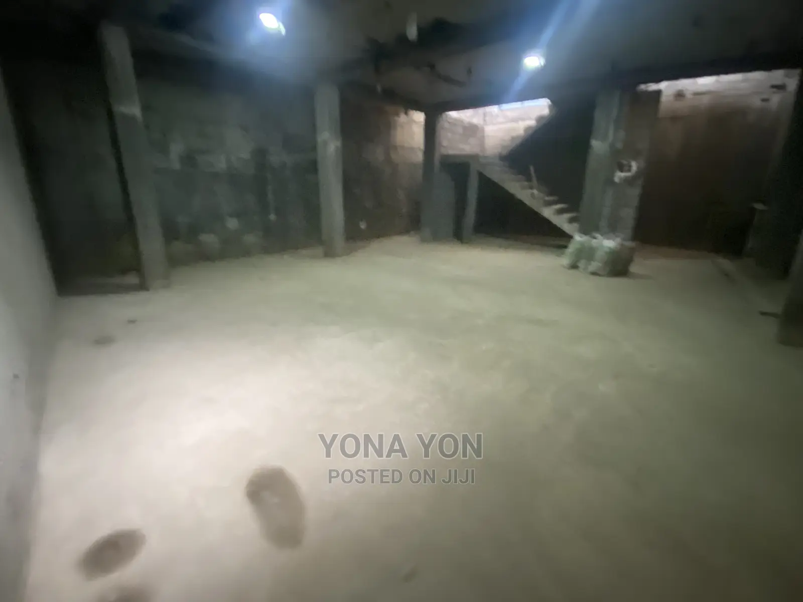 ለኪራይ የተዘጋጀ ቤዝመንት/አንደር ግራውንድ 100m2