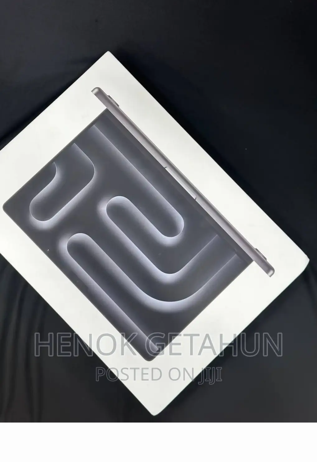 New Laptop Apple MacBook Pro 2023 M3 14-Inch 18GB Apple M3 SSD 1T