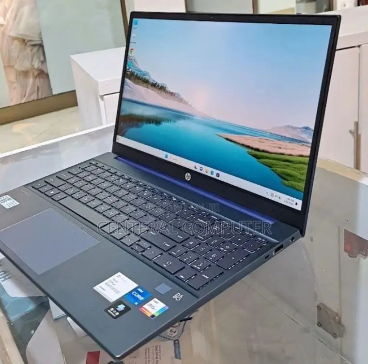New Laptop HP Pavilion 15-Eh0050wm 16GB Intel Core I5 SSD 1T
