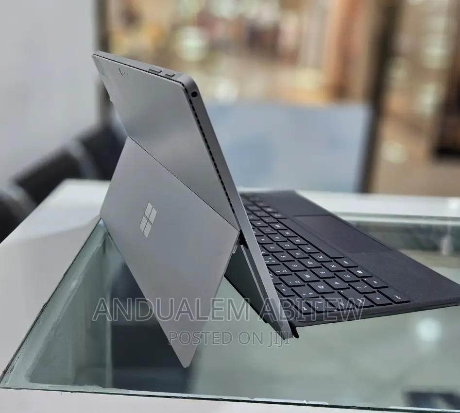 New Laptop Microsoft Surface Pro 4 8GB Intel Core I5 SSD 256GB