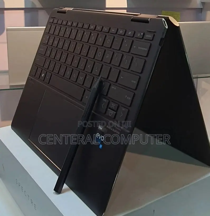New Laptop HP Spectre X360 16GB Intel Core I7 SSD 512GB