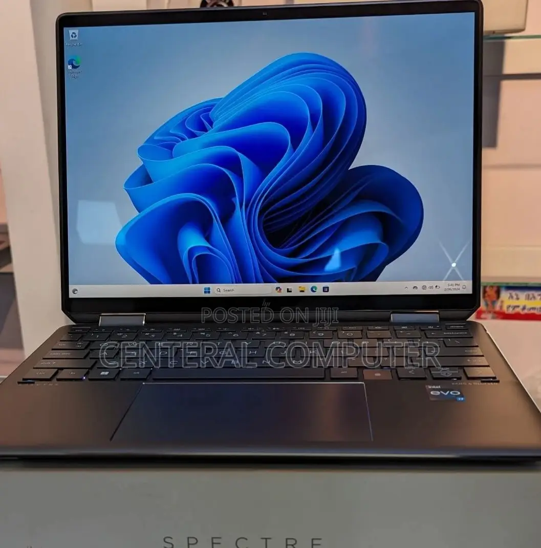 New Laptop HP Spectre X360 16GB Intel Core I7 SSD 512GB