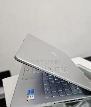 New Laptop HP Pavilion 15 8GB Intel Core I5 SSD 512GB