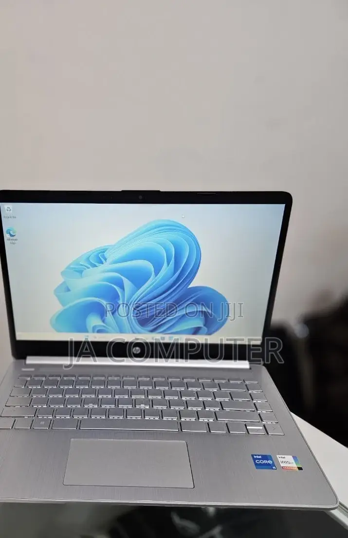 New Laptop HP Pavilion 15 8GB Intel Core I5 SSD 512GB