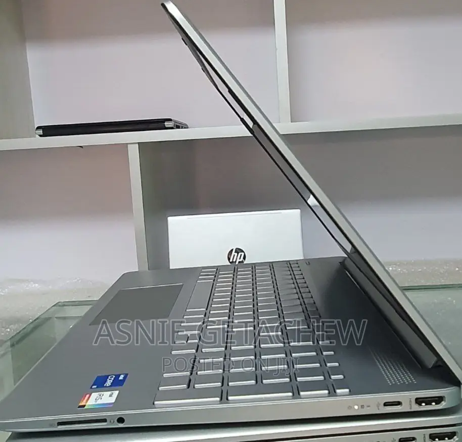 New Laptop HP Stream Notebook 16GB Intel Core I5 SSD 512GB