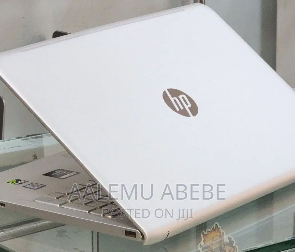 New Laptop HP Envy 15 8GB Intel Core I7 HDD+SSD 256GB