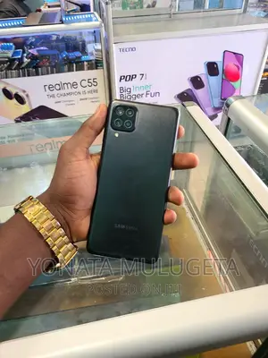 Photo - Samsung Galaxy A12 32 GB Black