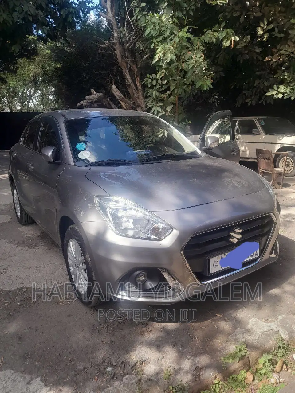 Suzuki Dzire 2023 Silver