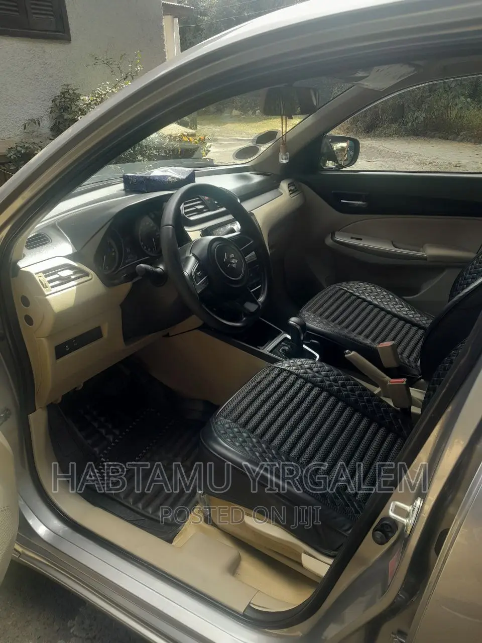 Suzuki Dzire 2023 Silver